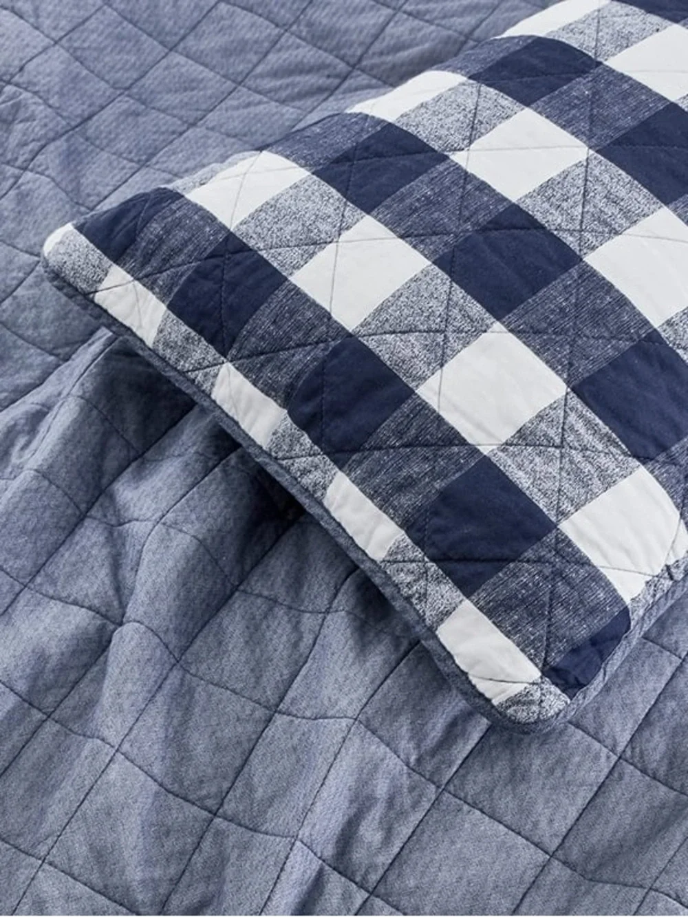Blue and White Buffalo Check Queen 3 piece Quilt Set